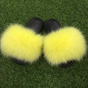YELLOW MELLOW 🍋 LUXURY FOX FUR SLIPPER